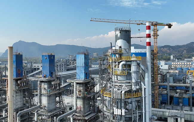 青海宜化套筒窯裝置順利投運(yùn)(圖1) 青海宜化套筒窯裝置順利投運(yùn)(圖1)